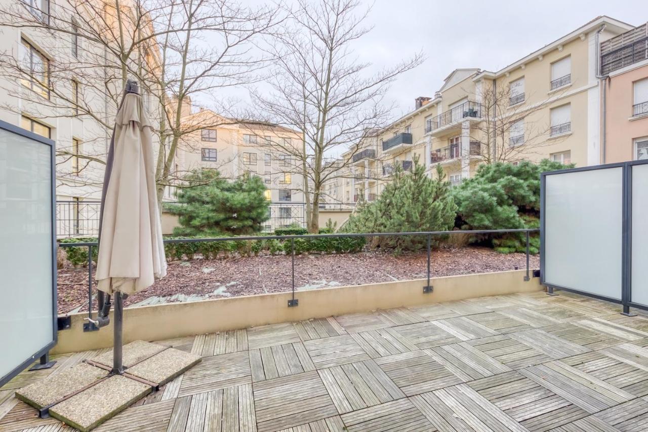 ביוסי-סיינט-ג'ורג' La Gare, Disneyland Paris Terrasse Parking Gratuit מראה חיצוני תמונה